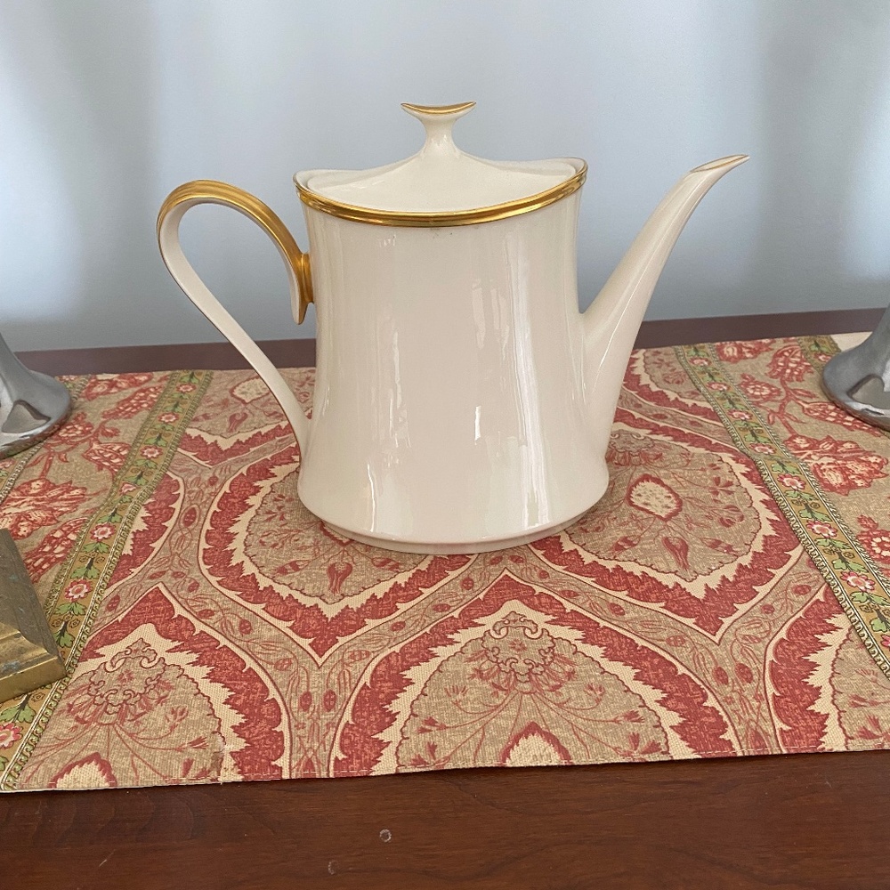 lenox eternal coffee teapot